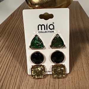 Mia Collection Stud Earrings Set